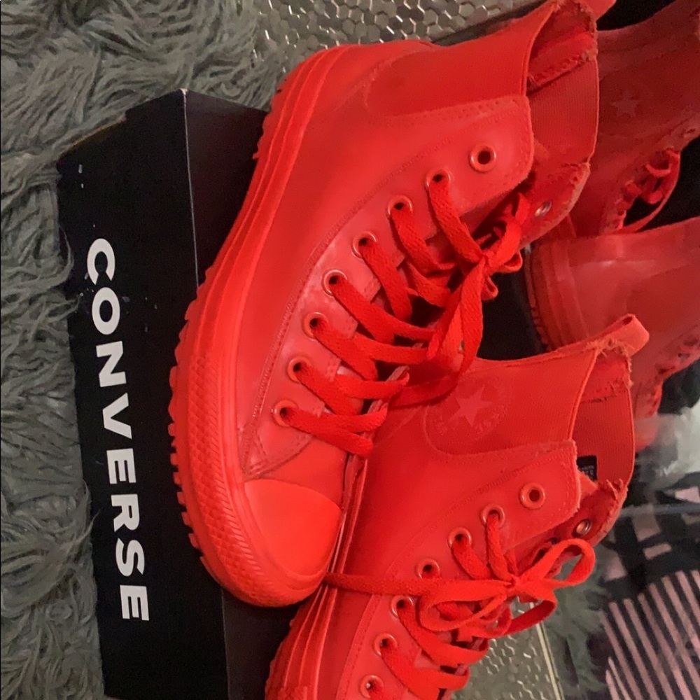 Red converse